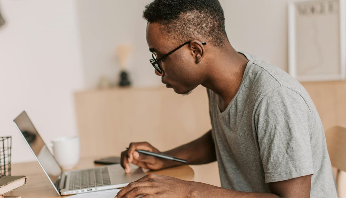 Programa de Pós-Graduação em Engenharia Elétrica e de Computação na UFG