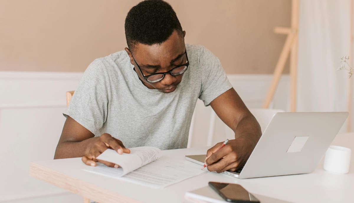 Curso de Mestrado em Propriedade Intelectual no IFMS, oportunidade de especialização gratuita.
