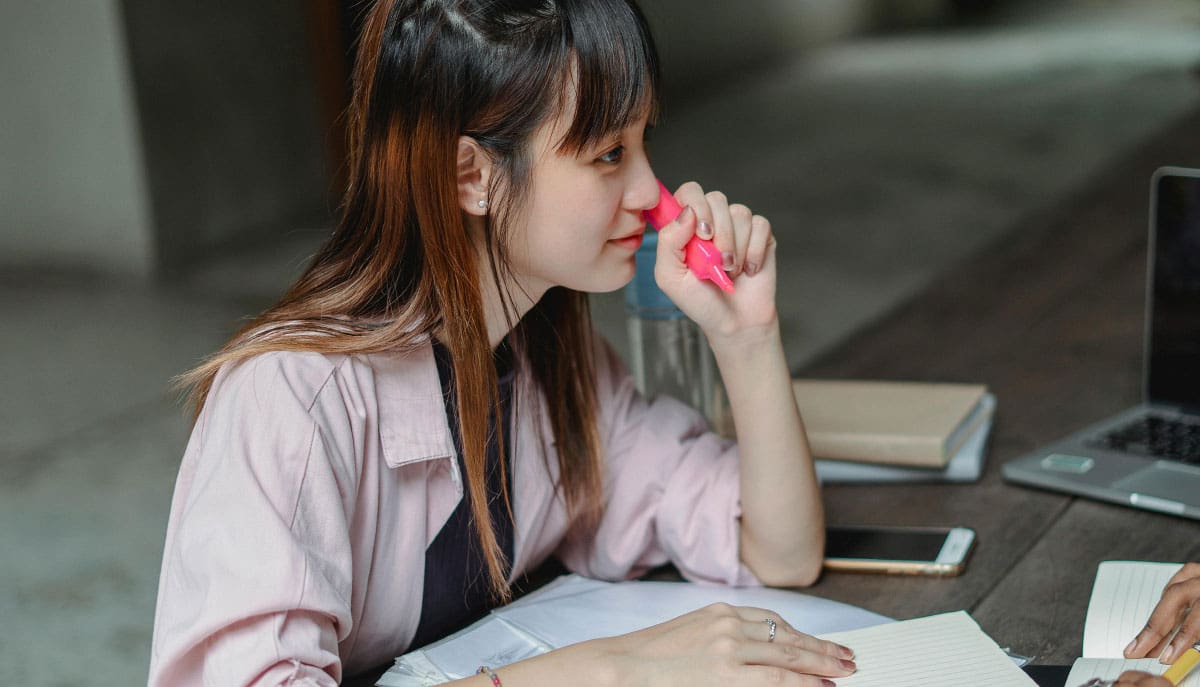 Cursos de especialização gratuitos no IFPE com 350 vagas EaD para 2025.