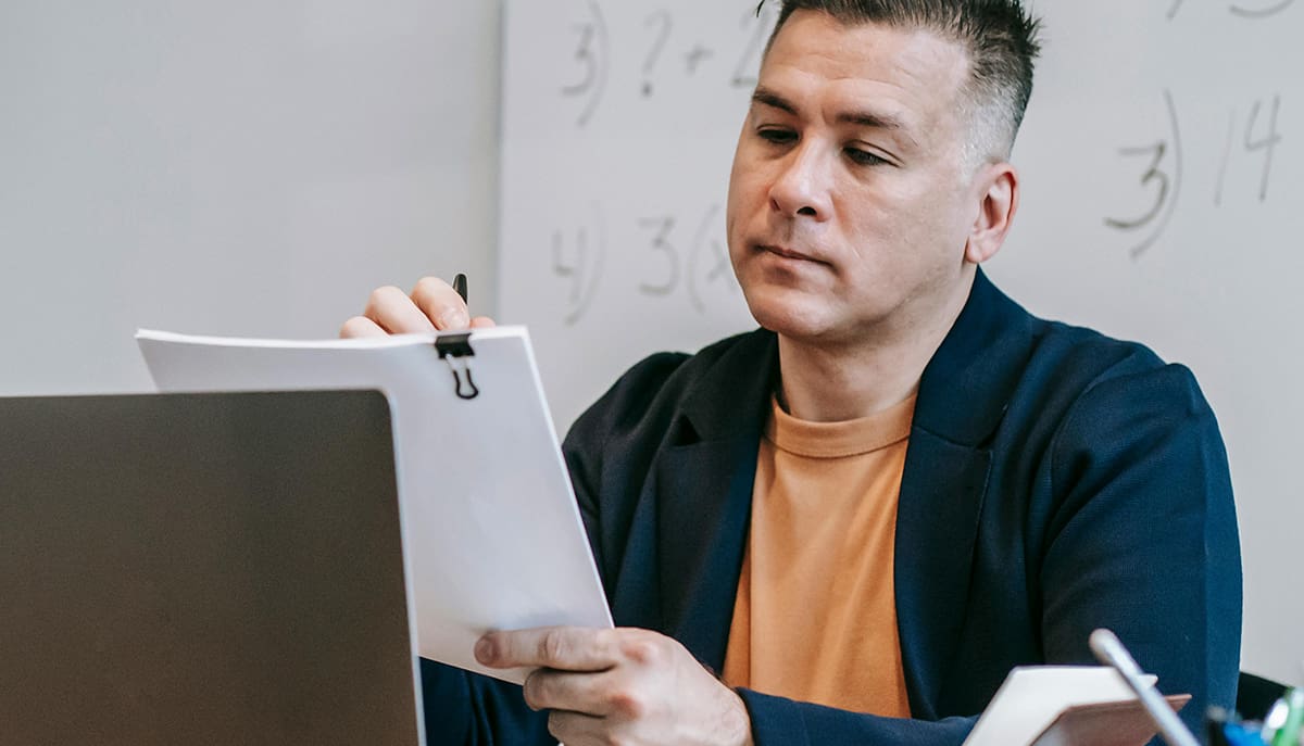 Mestrado Profissional em Gestão nas Organizações Aprendentes da UFPB, curso com 25 vagas para profissionais de diversas áreas, focado em inovação, tecnologias digitais e aprendizagem organizacional.