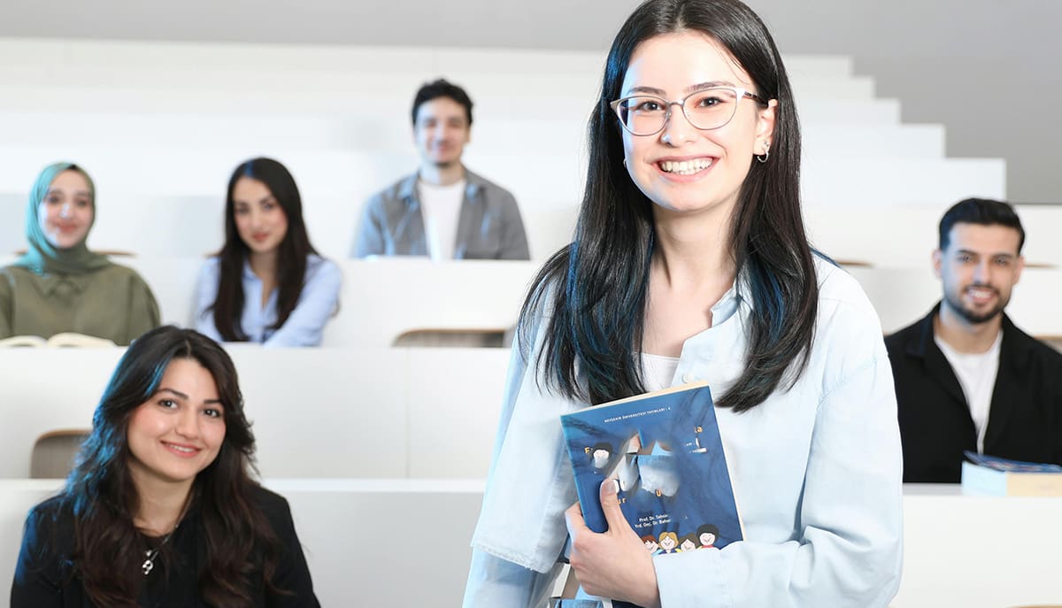 Curso de pós-graduação lato sensu em Gestão de Segurança e Saúde do Trabalho e Democracia, ofertado gratuitamente pelo IFSP em São Paulo, com 100 vagas para ingresso no segundo semestre de 2025.