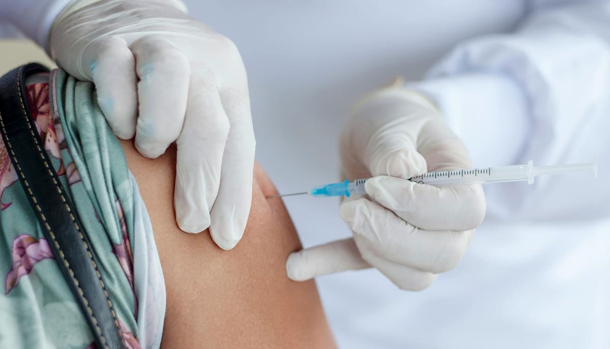 A estratégia digital da Fiocruz conseguiu dobrar a vacinação contra HPV em pessoas com HIV