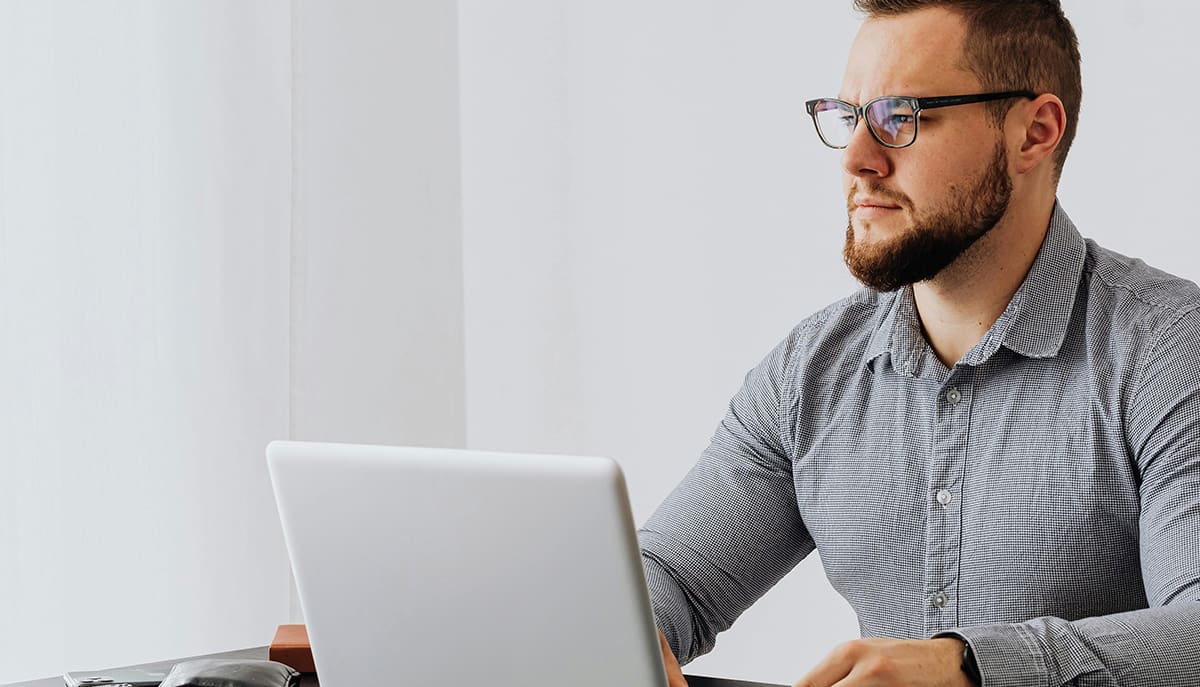 Curso de Especialização em Matemática para Educação Básica, da UFMS, ofertado de forma híbrida em Campo Grande, para profissionais graduados, com turma de até 20 vagas, sendo 2 gratuitas para candidatos em vulnerabilidade socioeconômica.